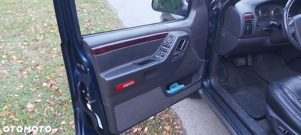 Jeep Grand Cherokee 4.7 Overland - 7