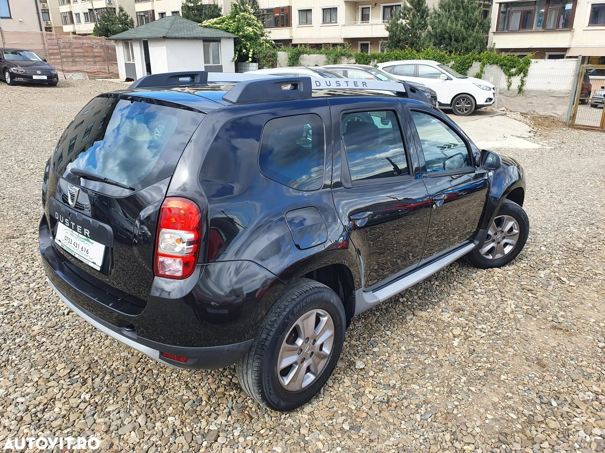 Dacia Duster 1.6 4x2 Laureate - 4