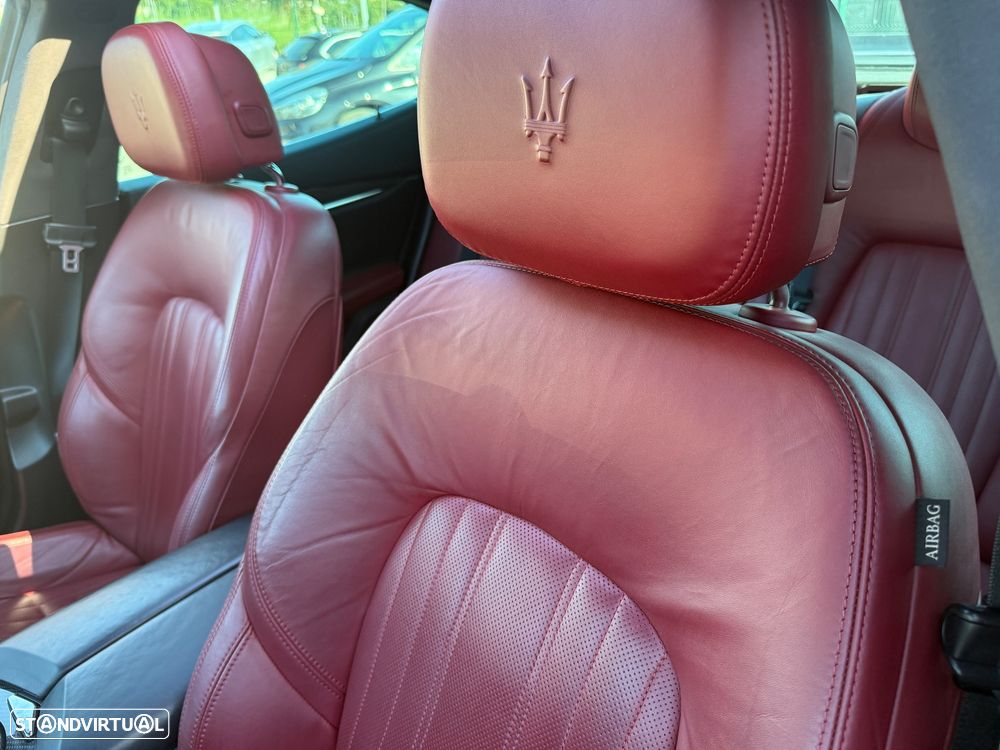 Maserati Ghibli 3.0 V6 - 12
