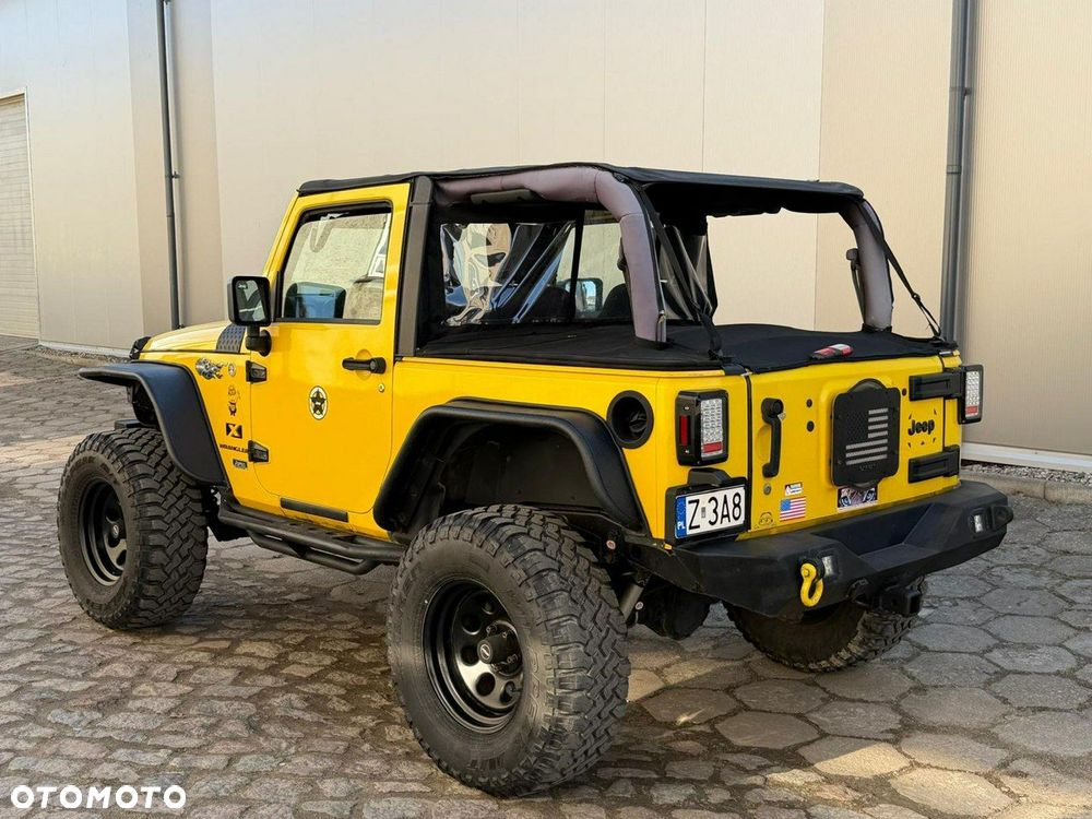 Jeep Wrangler - 4