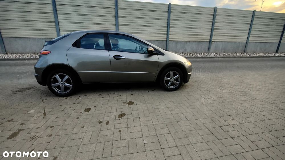 Honda Civic - 4
