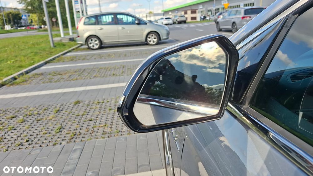 Hyundai Sonata - 8