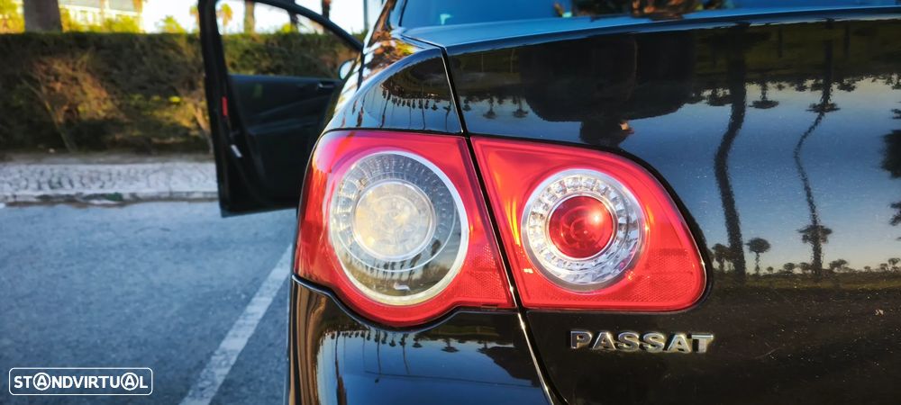 VW Passat 2.0 TDI Highline DSG - 2