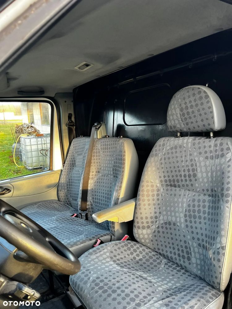 Ford Transit - 9