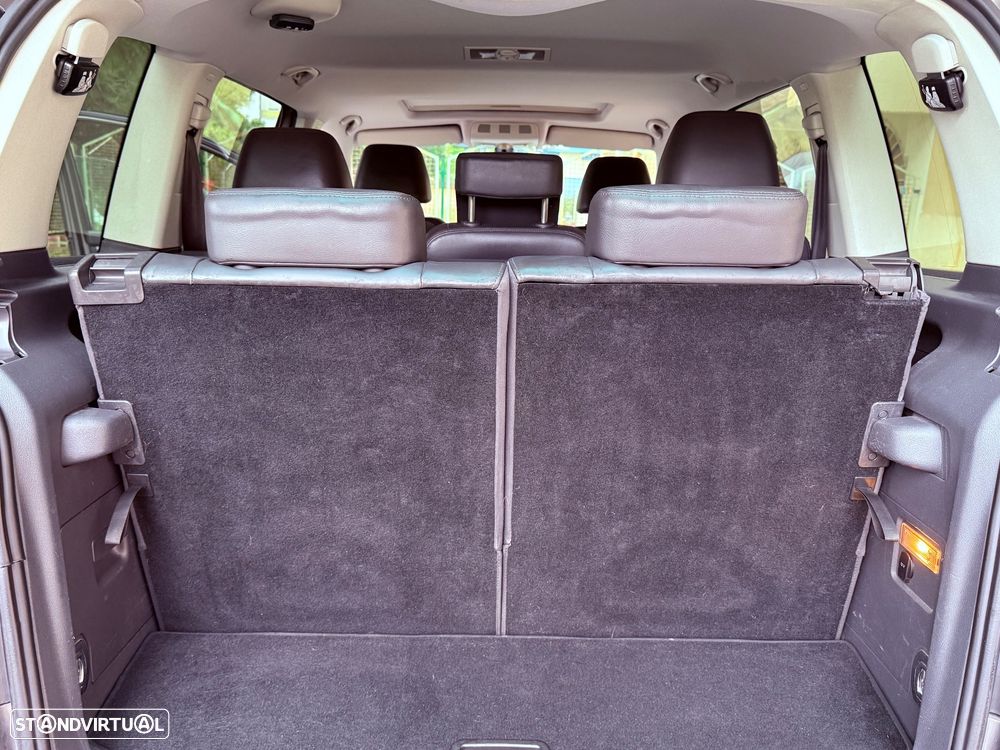VW Touran 1.9 TDi Highline 7L - 14