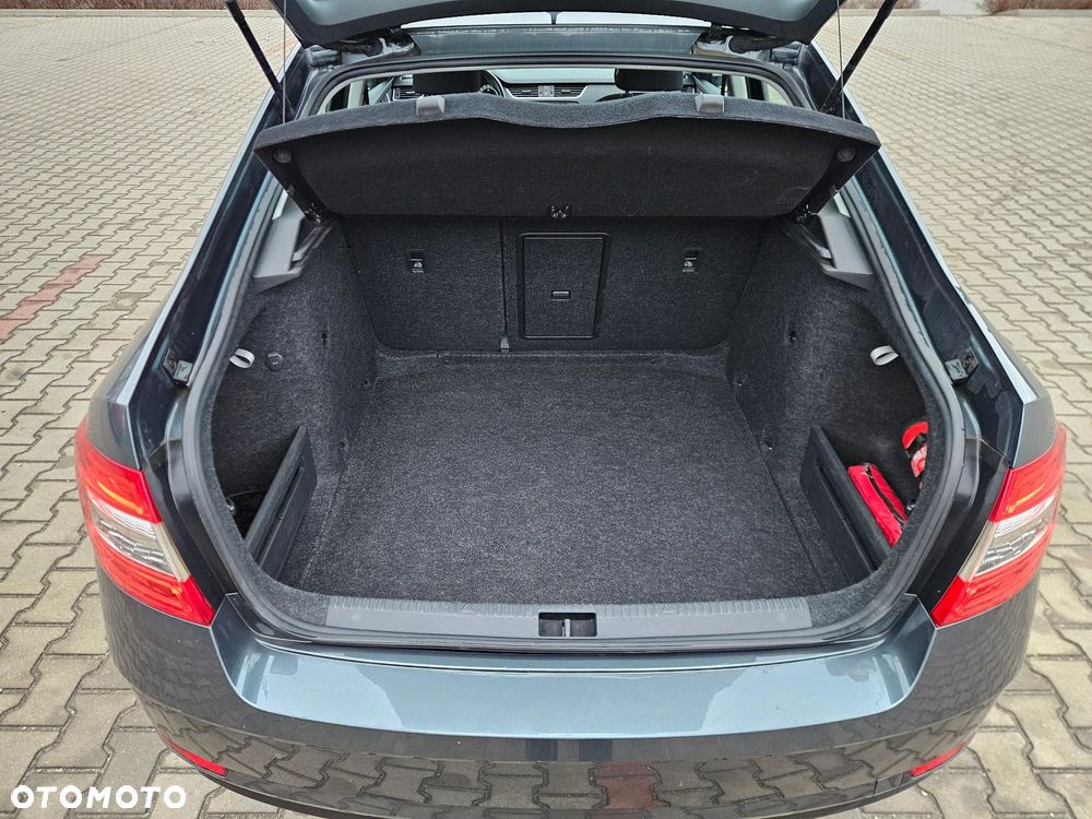 Skoda Octavia 1.5 TSI ACT Style DSG - 10