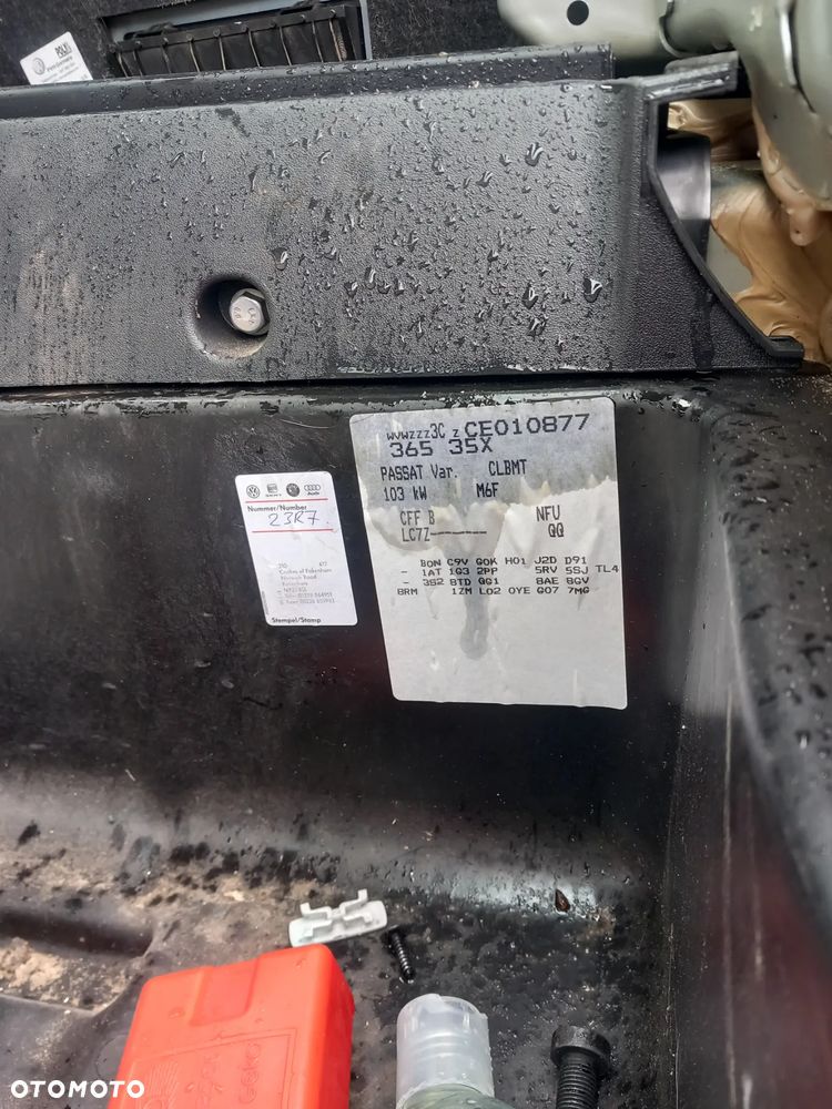 Drzwi Passat B7 LC7Z - 8