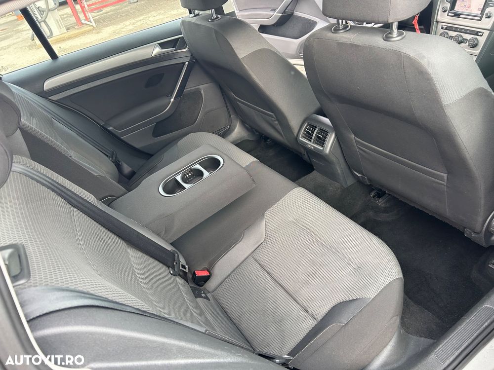 Volkswagen Golf 1.6 TDI BlueMotion Technology DSG Comfortline - 12