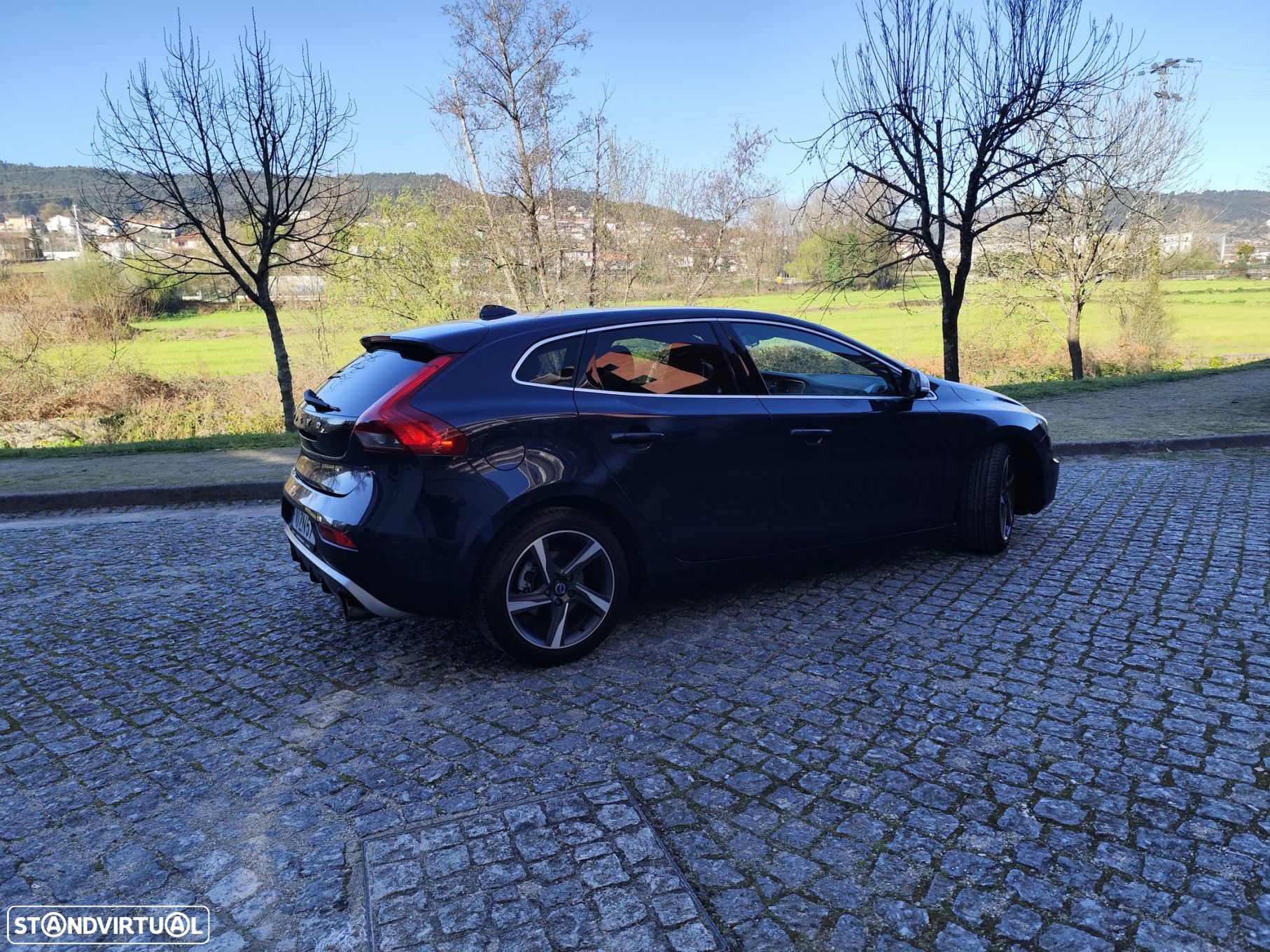 Volvo V40 1.6 D2 R-Design - 27