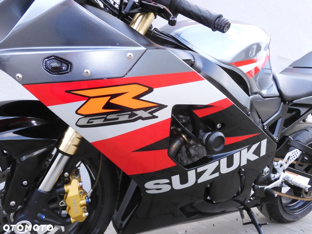 Suzuki GSX-R - 24