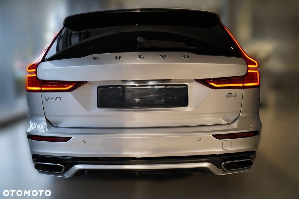 Volvo V60 B4 B Ultra Dark - 5