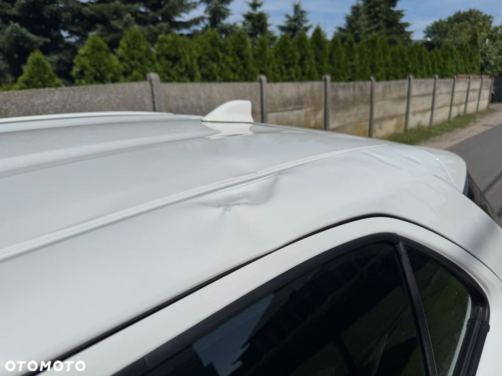 Toyota Yaris Cross Hybrid 1.5 Comfort 4x4 - 21