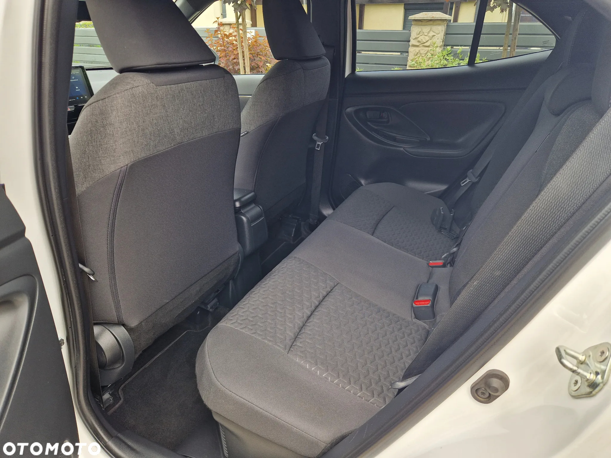 Toyota Yaris Cross Hybrid 1.5 Comfort 4x4 - 28