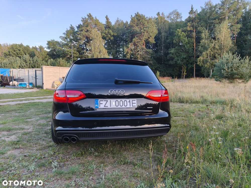 Audi A4 Avant - 11