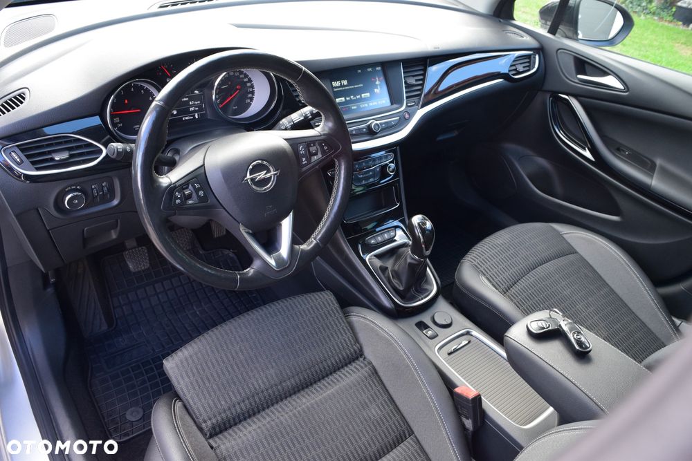 Opel Astra 1.2 T Business Elegance S&S - 10