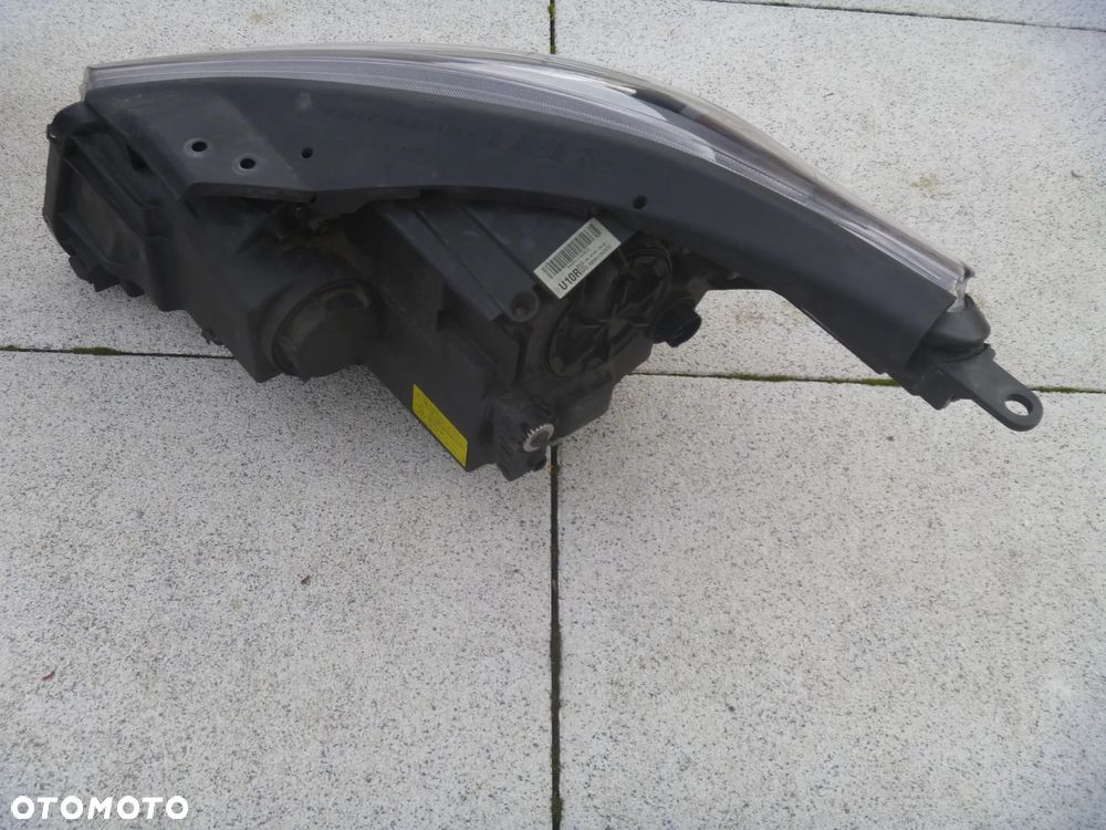 KIA SORENTO III XENON LED PRAWY IGŁA 92102-C5100 - 9