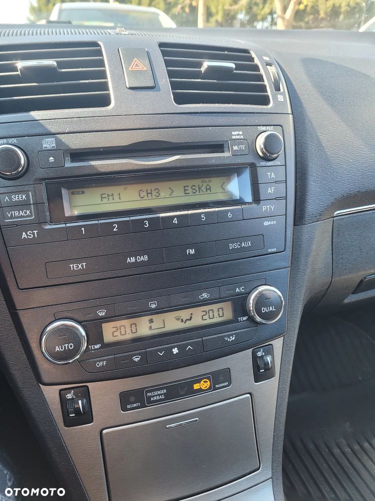 Toyota Avensis 1.8 Sol - 5