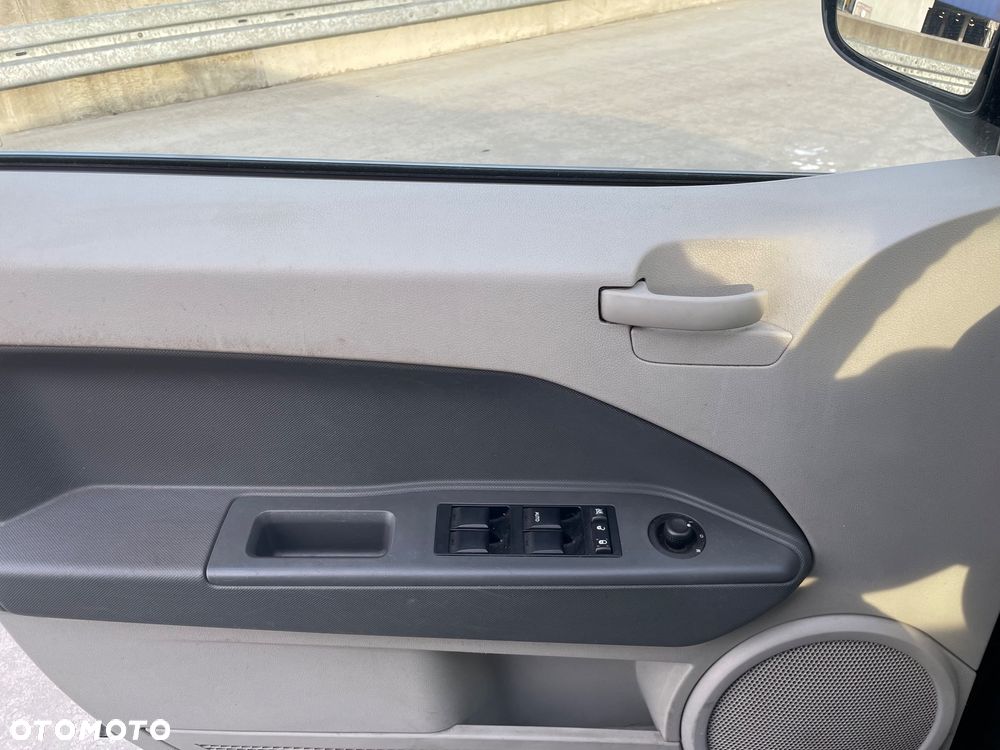 Dodge Caliber 2.0 CRD S - 16