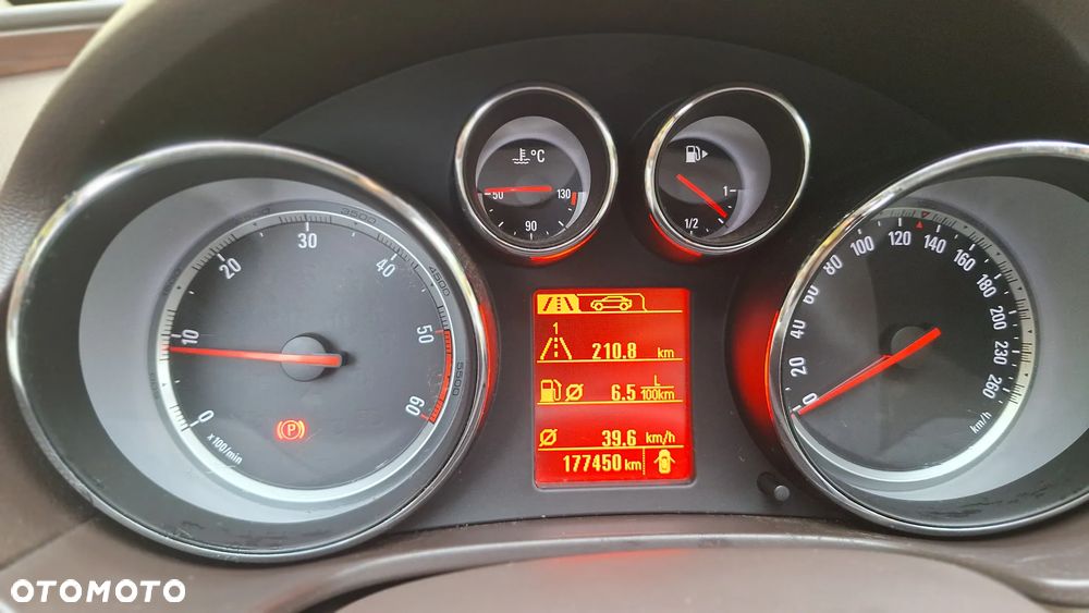 Opel Insignia 2.0 CDTI Cosmo - 8