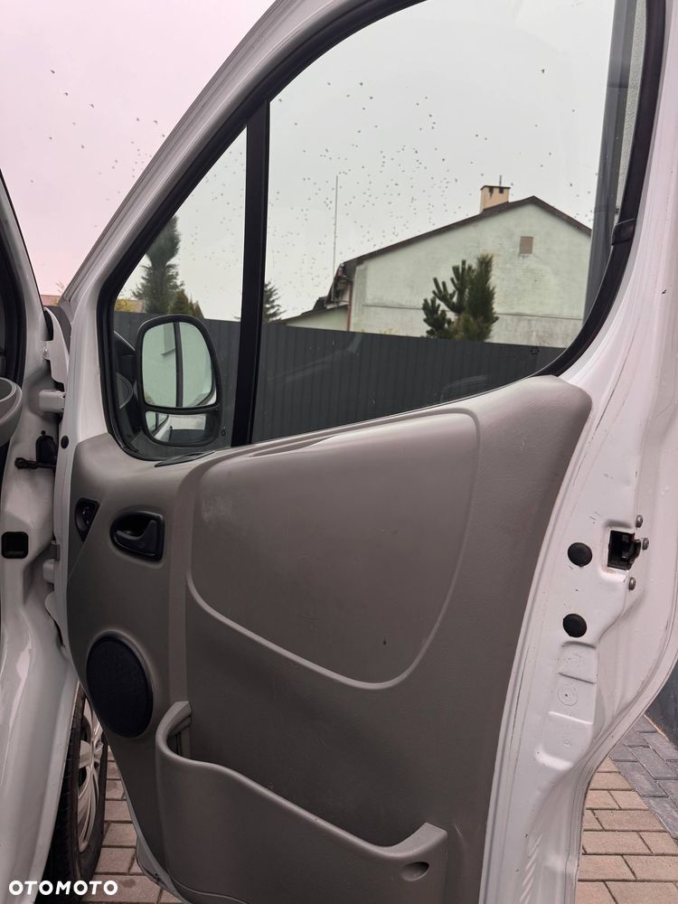 Opel Vivaro - 16