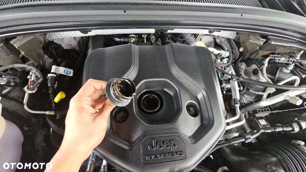 Jeep Grand Cherokee - 22