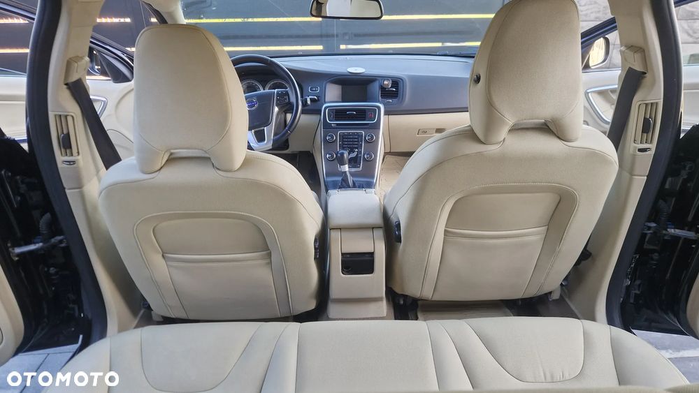 Volvo V60 D3 - 8
