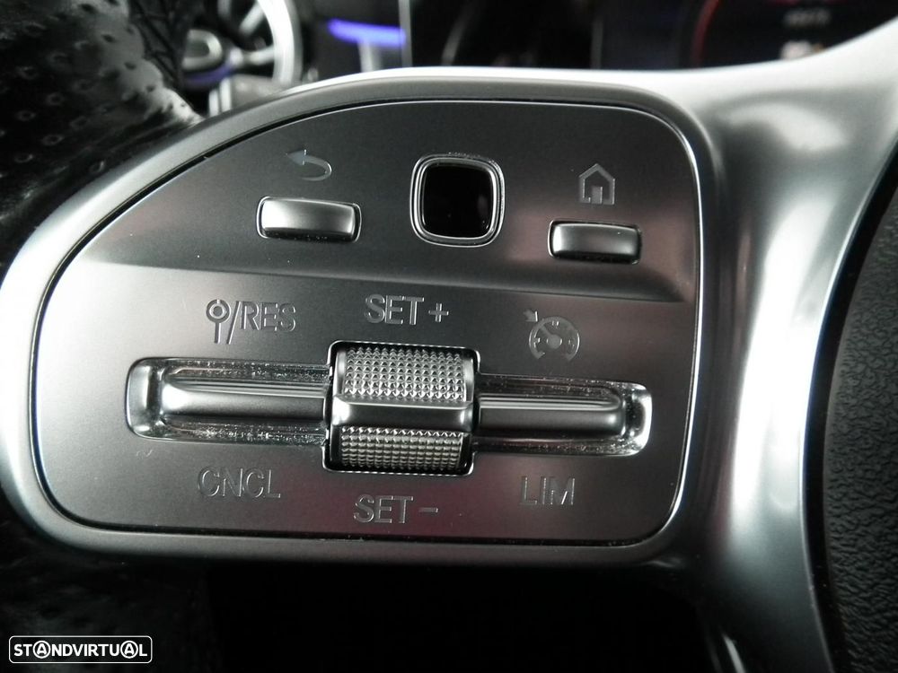 Mercedes-Benz A 250 e 8G-DCT Edition AMG Line - 25