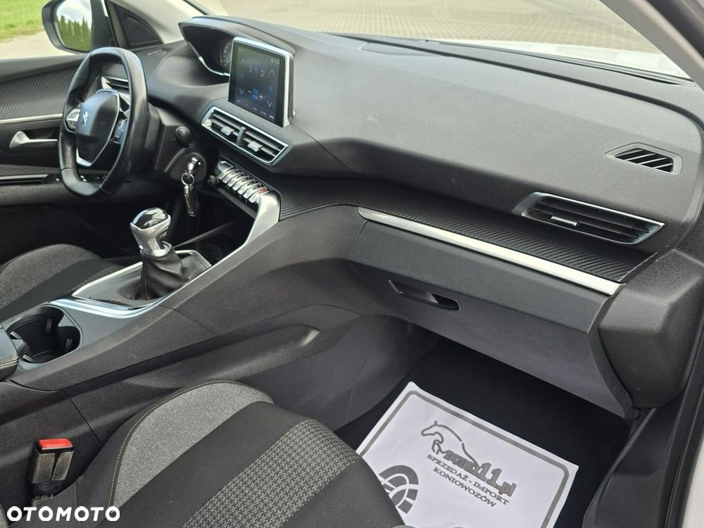 Peugeot 5008 - 25
