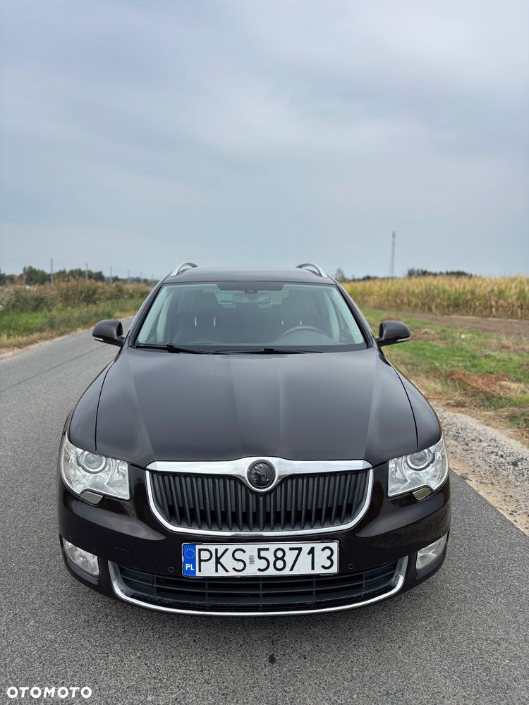 Skoda Superb 2.0 TDI Green tec L&K - 3