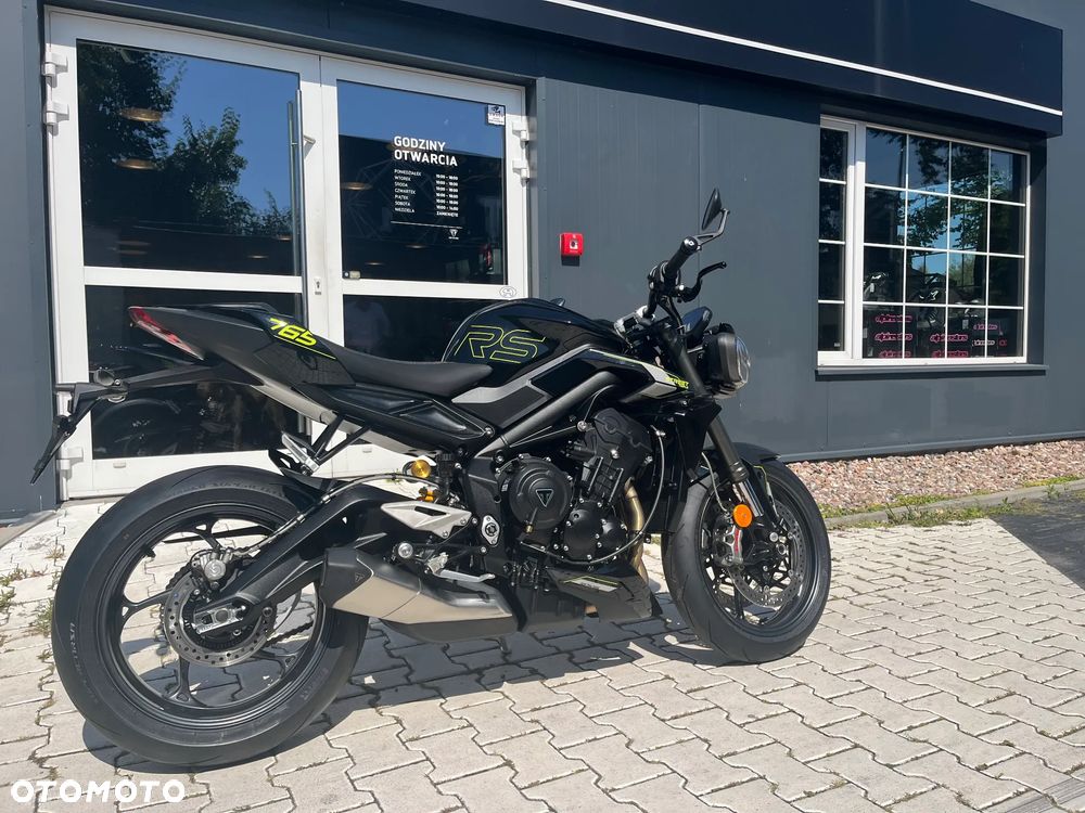 Triumph Street Triple - 3