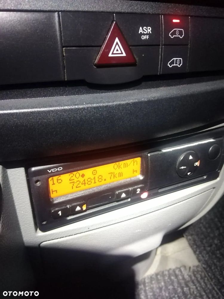 Mercedes-Benz Sprinter 519 - 13