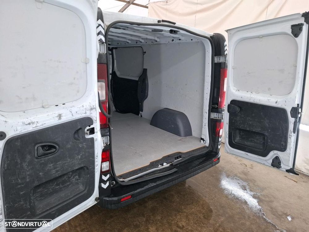 Renault Trafic L2H1 2.0 dCi 130CV - AC- GPS- CarPlay- c/IVA Dedutível - 6