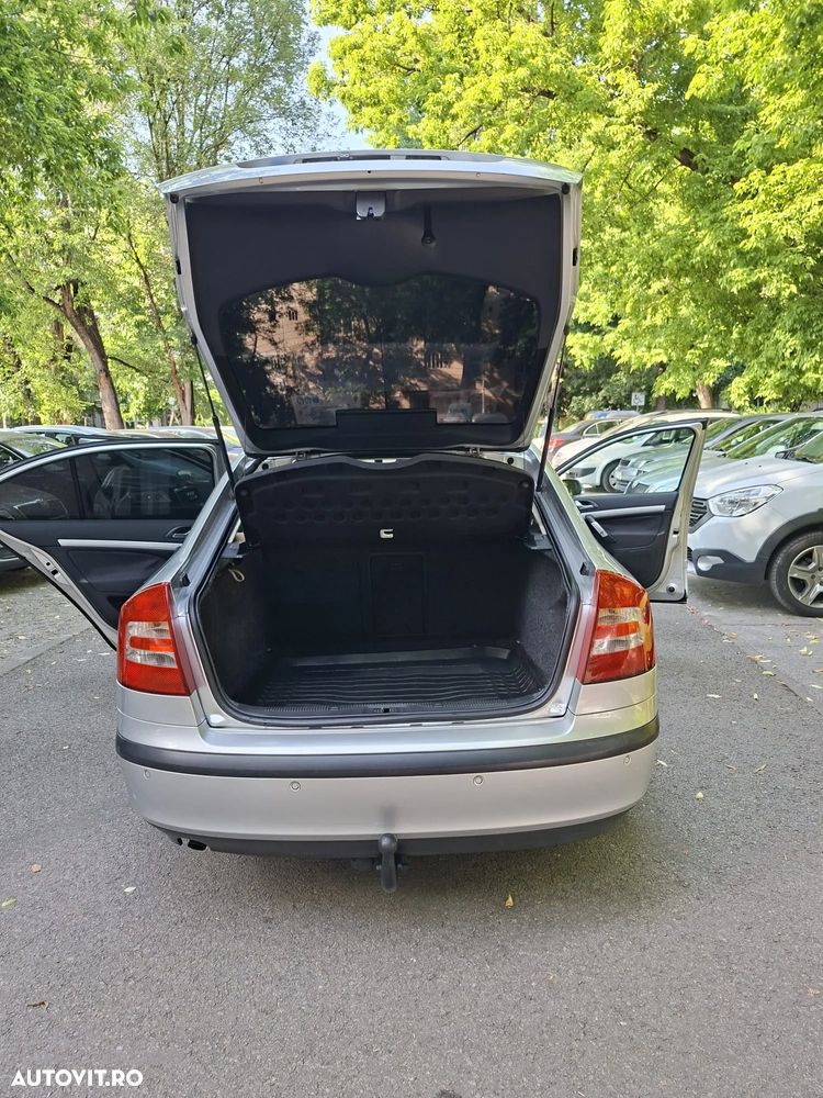 Skoda Octavia 1.6 MPI Classic - 24