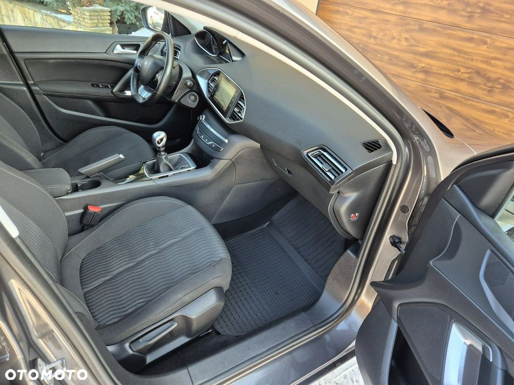 Peugeot 308 - 14