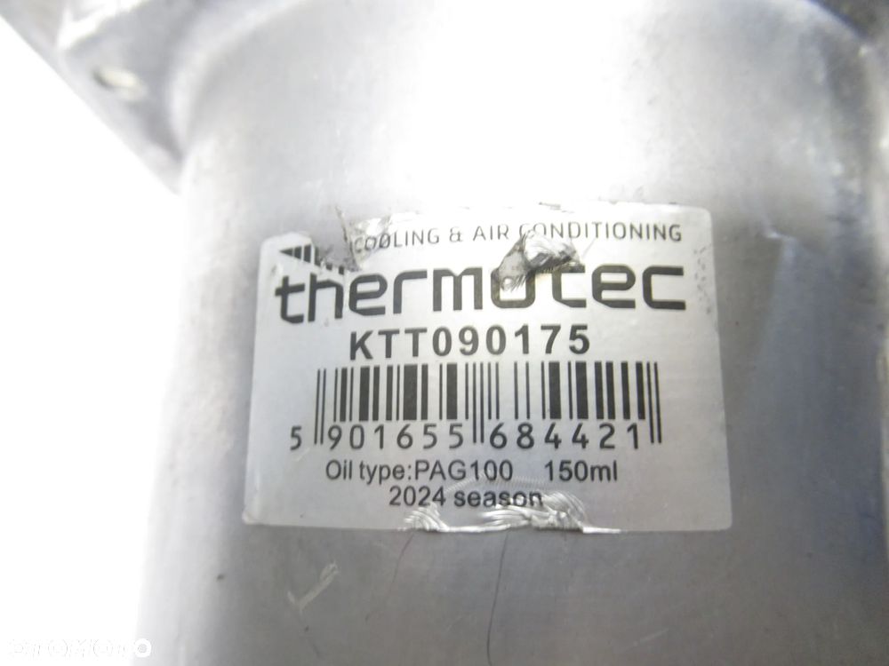 Kompresor klimatyzacji Dacia Dokker Duster 1.2 1.6 KTT090175 926008367R - 2