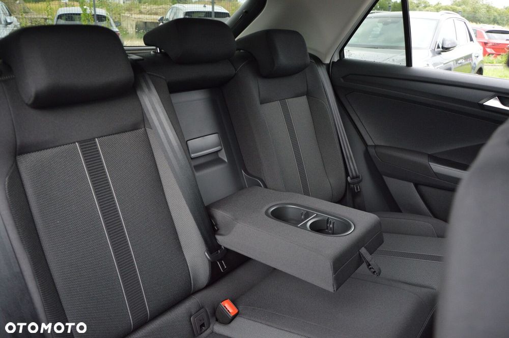 Volkswagen T-Roc - 19