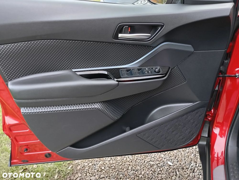 Toyota C-HR 2.0 Hybrid Team Deutschland - 32