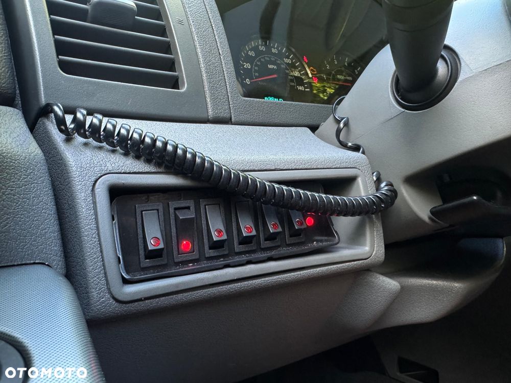 Jeep Grand Cherokee 3.7 4x4 Laredo - 19