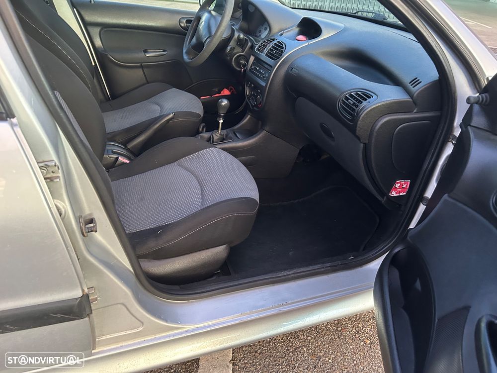 Peugeot 206 1.1 Look - 8