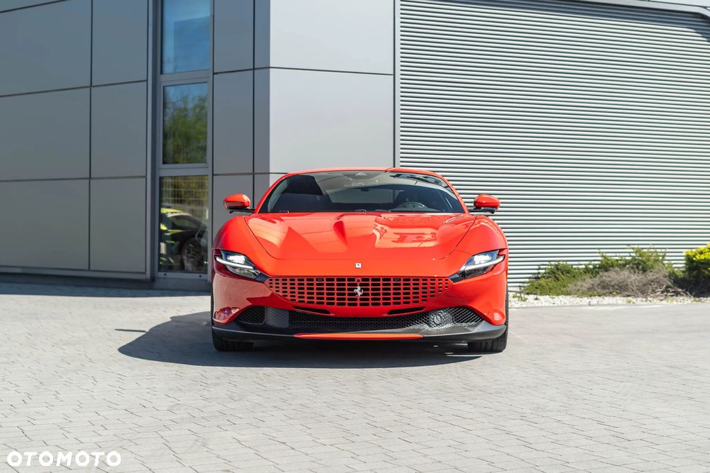 Ferrari Roma - 8