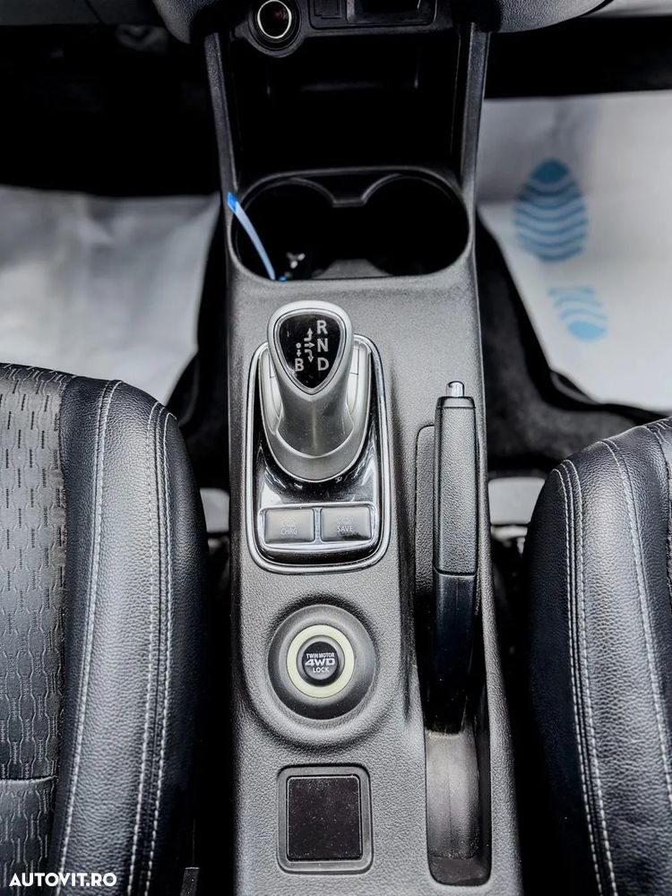 Mitsubishi Outlander - 18