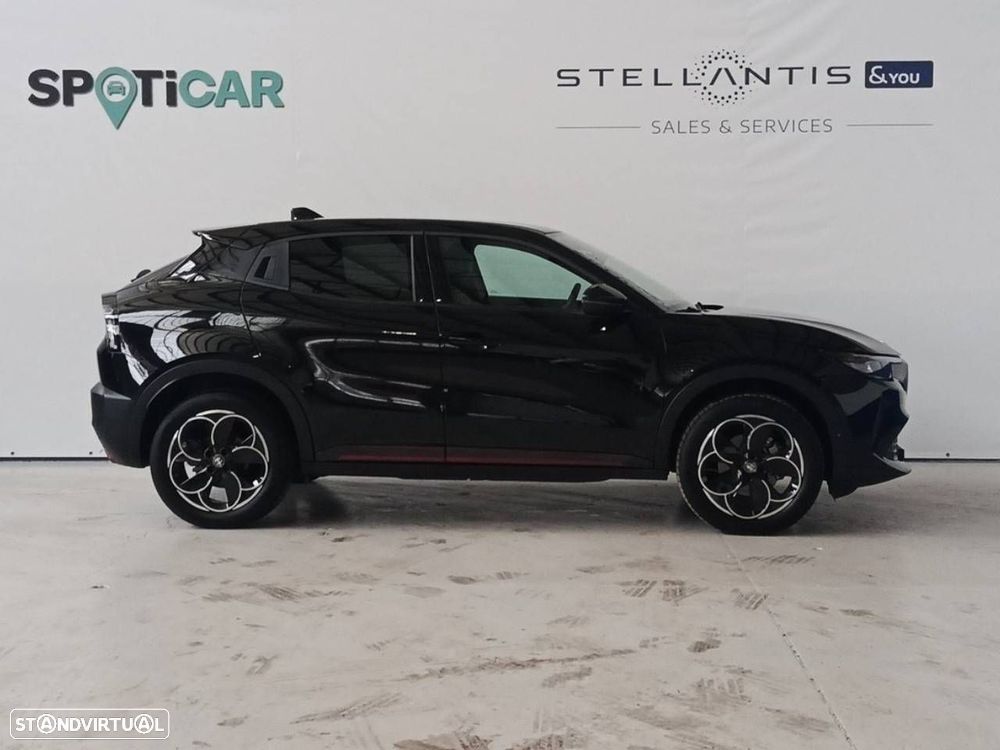 Alfa Romeo Junior 54 kWh Sport Speciale - 6