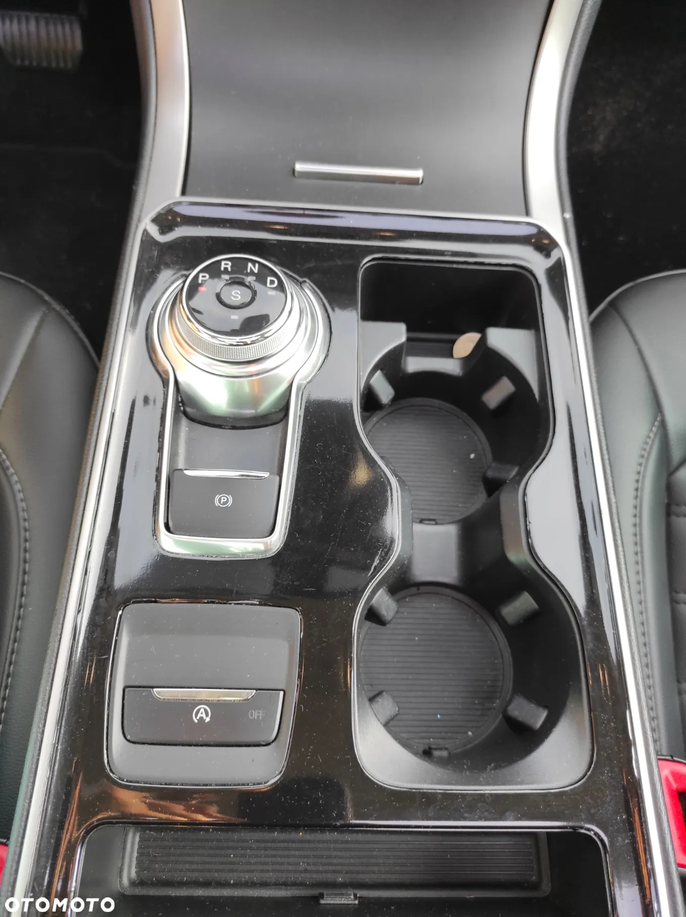 Ford Edge - 12
