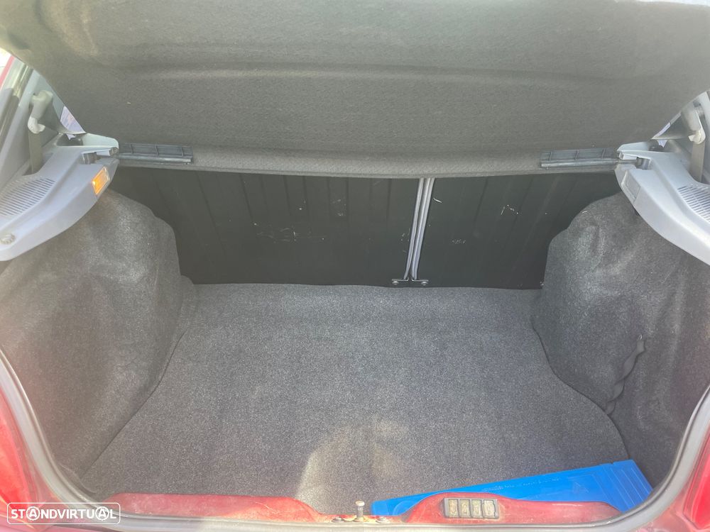 Ford Fiesta 1.25 Techno - 13