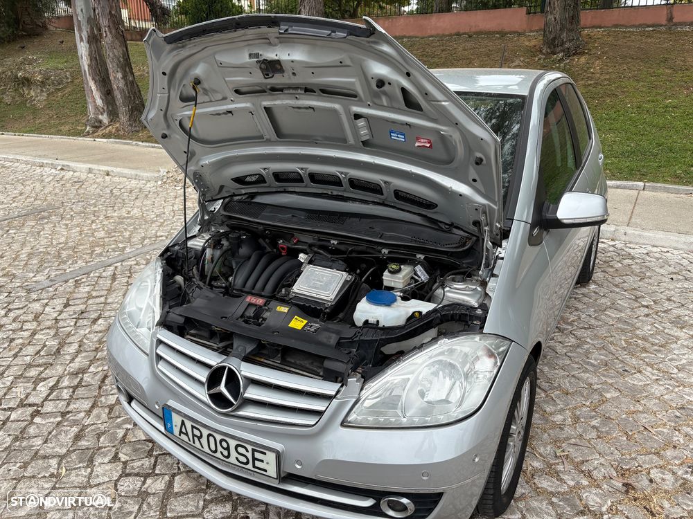 Mercedes-Benz A 180 Autotronic Elegance Special Edition - 19
