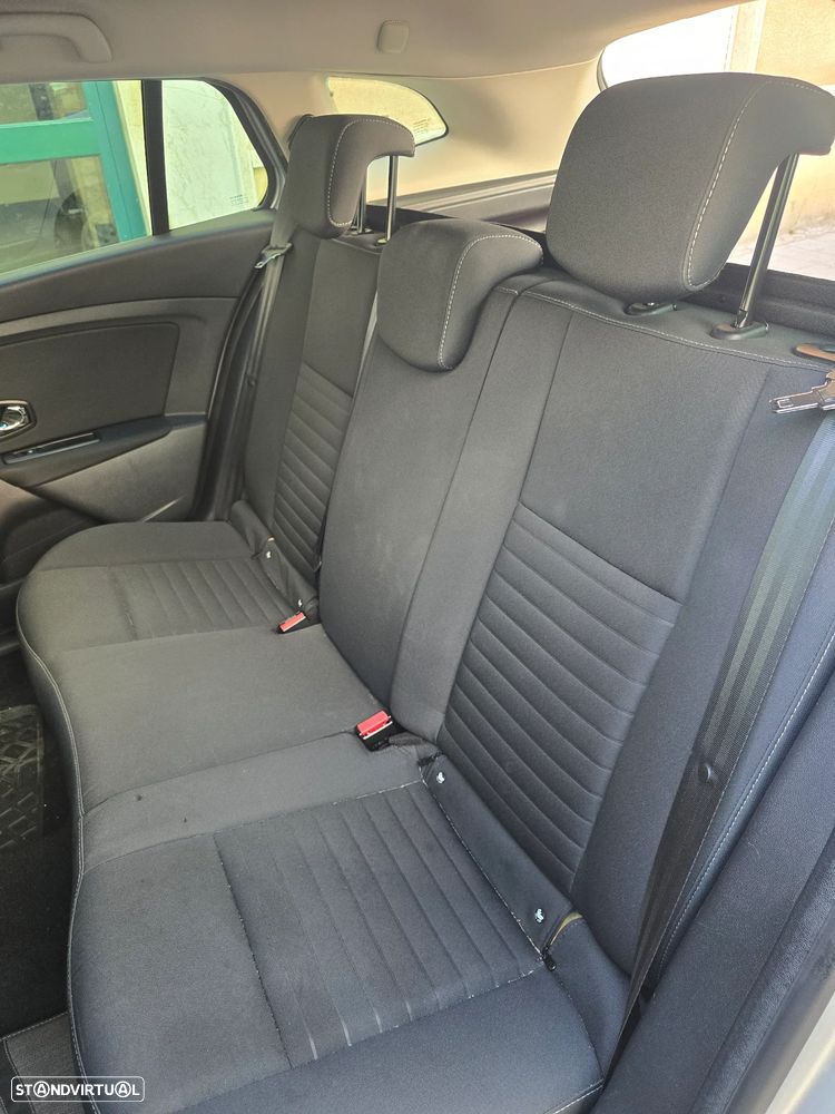 Renault Mégane Sport Tourer 1.5 dCi Limited EDC - 19