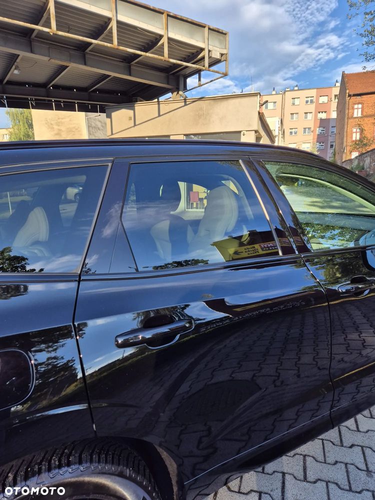 Volvo XC 60 B4 B Plus Dark - 6