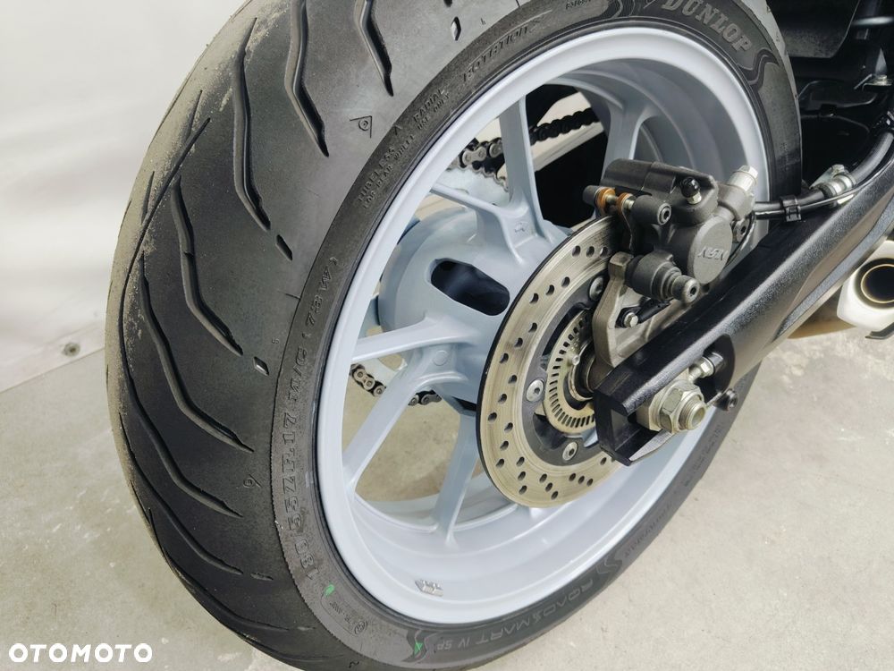 Suzuki GSX - 10