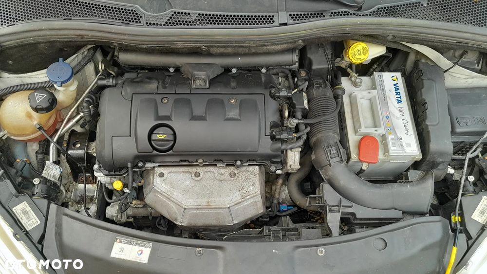 Peugeot 208 - 29