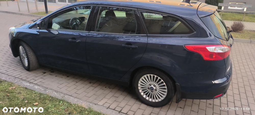 Ford Focus 1.6 Trend - 20